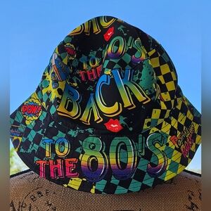 🎄🍍80's bucket hat